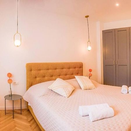 Luksuzni Apartman Ribica U Samom Centru Grada Split Exteriör bild