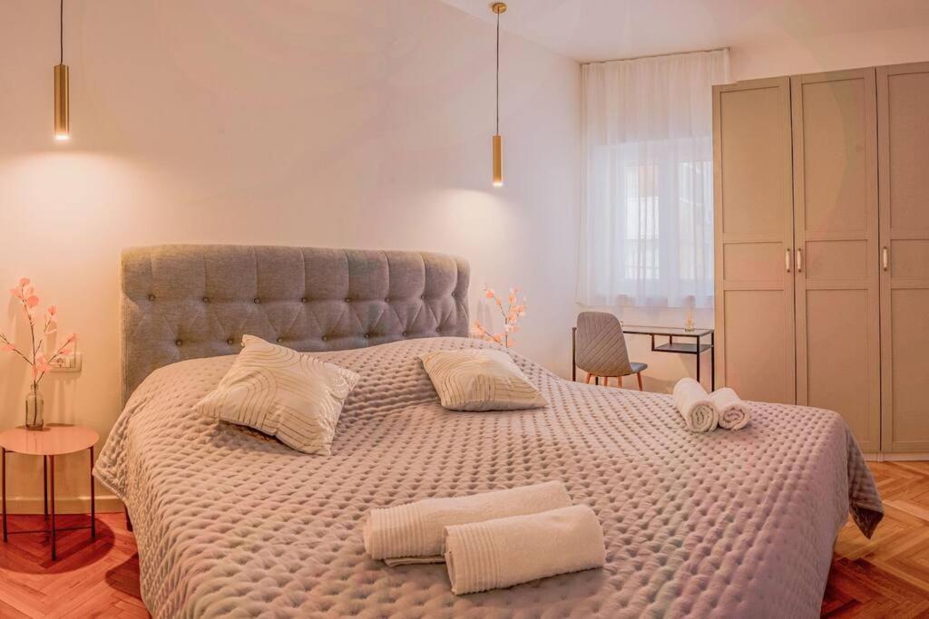 Luksuzni Apartman Ribica U Samom Centru Grada Split Exteriör bild