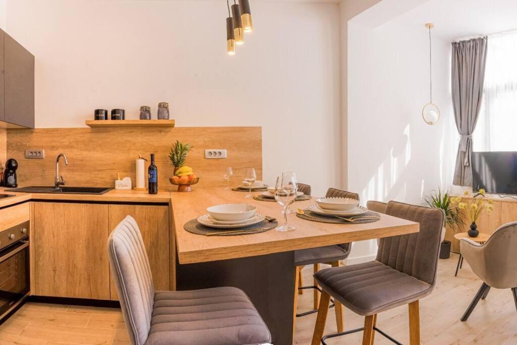 Luksuzni Apartman Ribica U Samom Centru Grada Split Exteriör bild